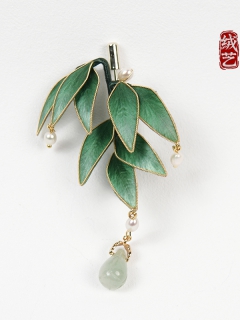 【条码价:169】玉竹胸针250700059