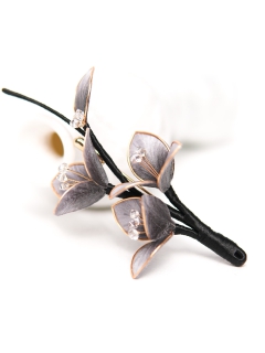 【条码价:155】墨影胸针250700058